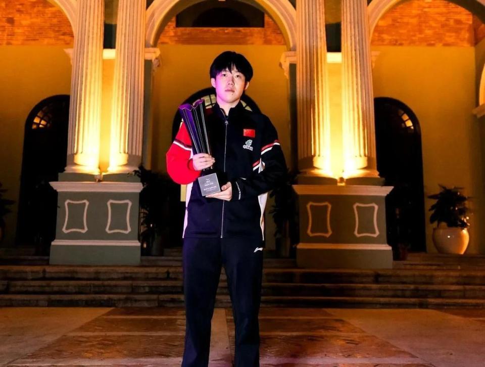 了巨大争议, 格局明显小, 了一场令人 了巨大争议, 格局明显小, 了一场令人